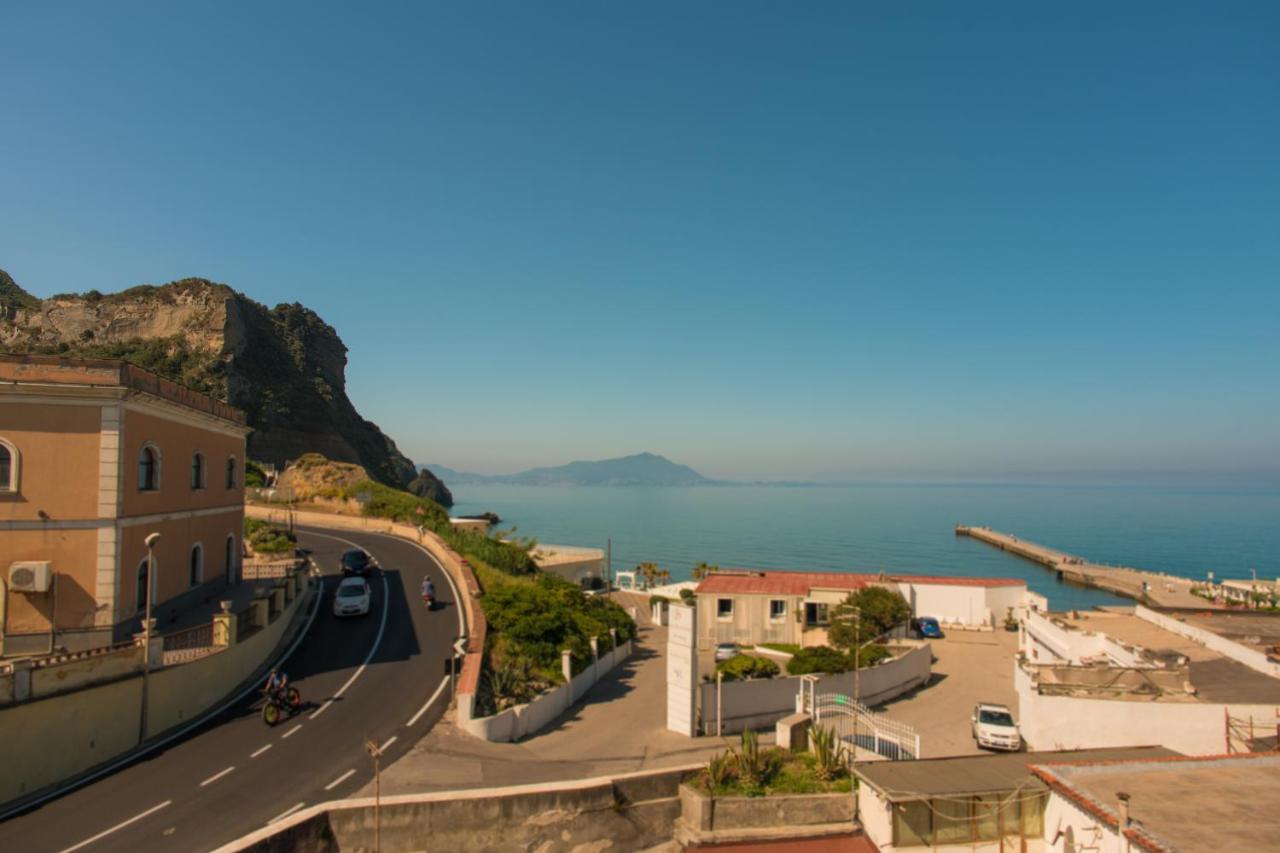 Naro Suites And Rooms Bacoli Dış mekan fotoğraf