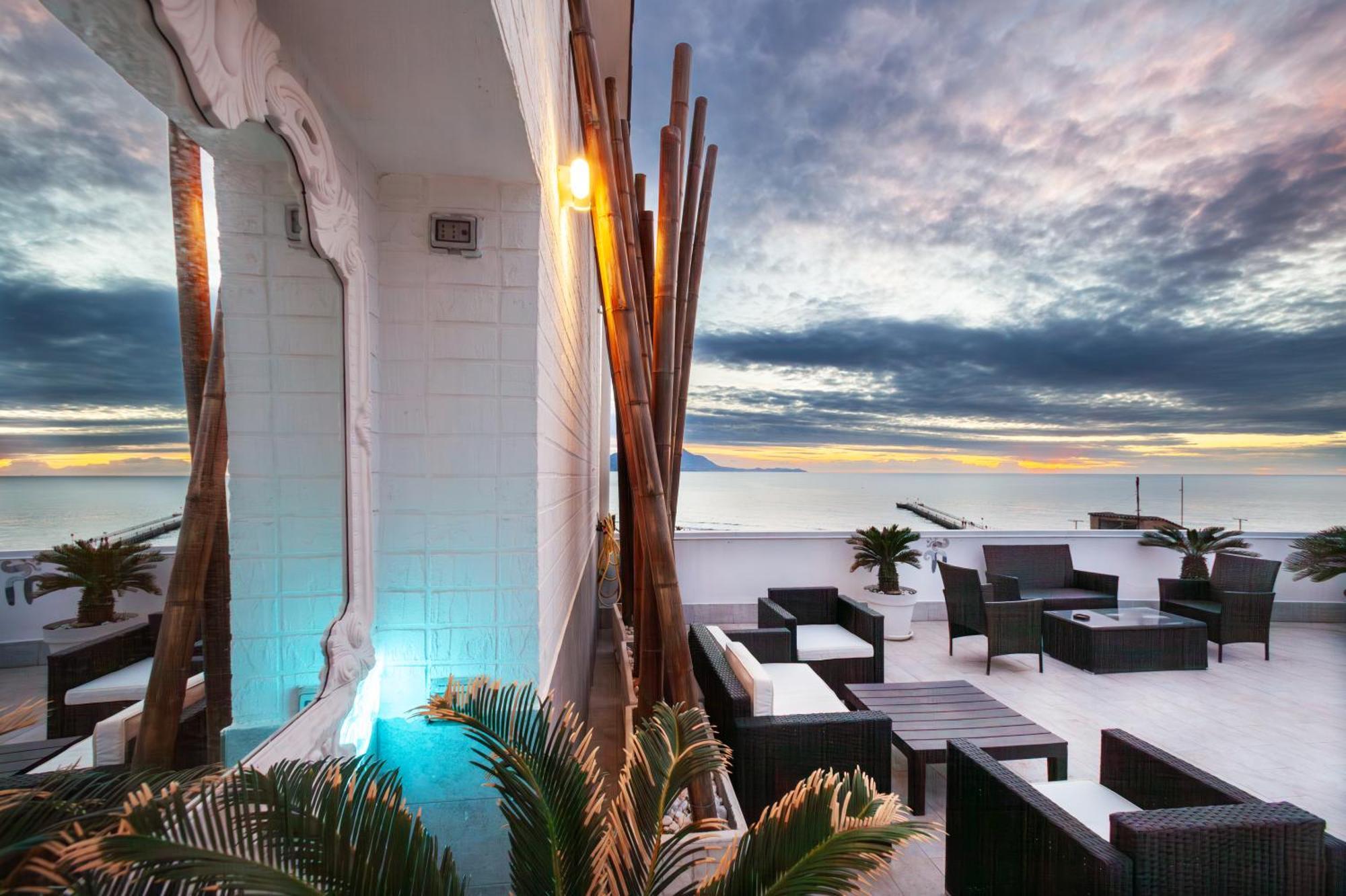 Naro Suites And Rooms Bacoli Dış mekan fotoğraf